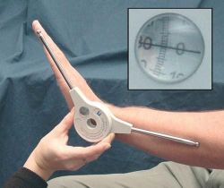 Goniometers Easy-to-read, accurate instrument offers versatility for measuring large and small joints * Features includes: 4X magnifying lens to read the dual 180 degree high resolution scale and 2 stainless steel arms, extending 9